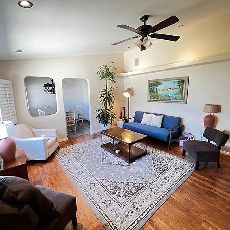 Cozy Family Hideaway, Sleeps 8, 4 Tv'S Yard, Shops Villa ซิมิวัลเลย์ ภายนอก รูปภาพ