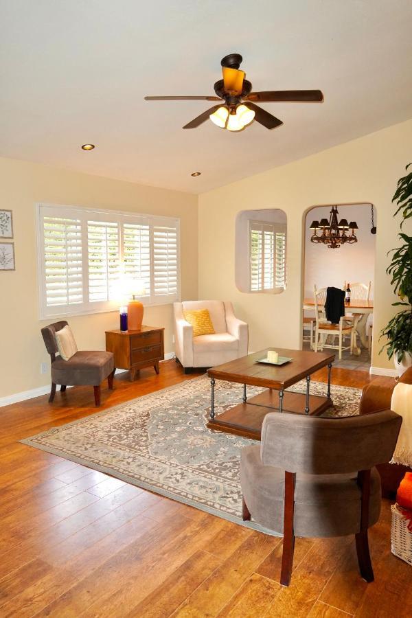 Cozy Family Hideaway, Sleeps 8, 4 Tv'S Yard, Shops Villa ซิมิวัลเลย์ ภายนอก รูปภาพ