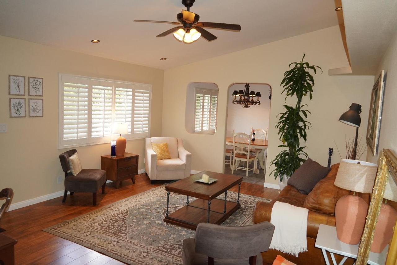 Cozy Family Hideaway, Sleeps 8, 4 Tv'S Yard, Shops Villa ซิมิวัลเลย์ ภายนอก รูปภาพ