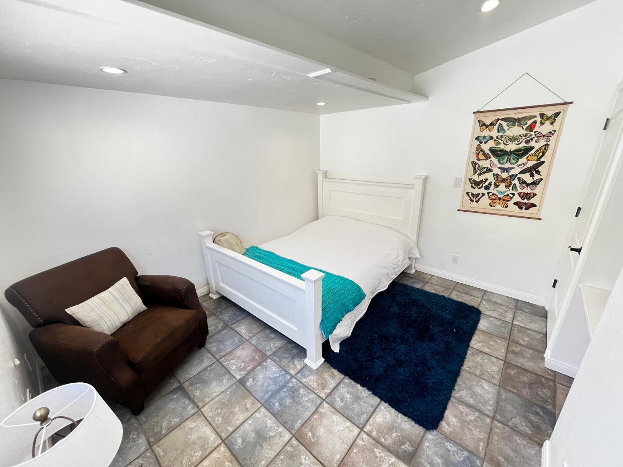 Cozy Family Hideaway, Sleeps 8, 4 Tv'S Yard, Shops Villa ซิมิวัลเลย์ ภายนอก รูปภาพ